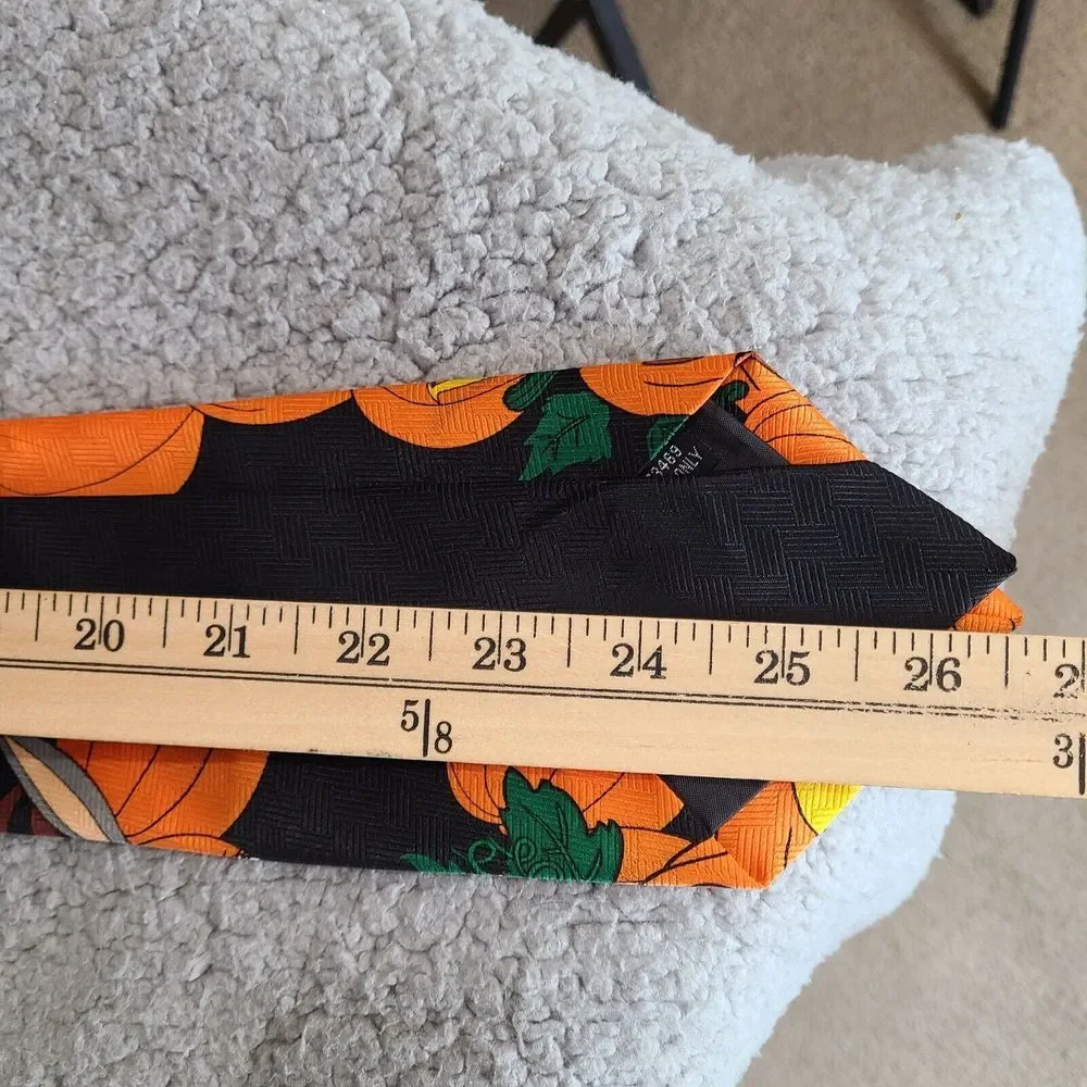 Vintage Halloween Looney Tunes Tie‎ Necktie 1996 Polyester Spooky Bugs Taz Daffy
